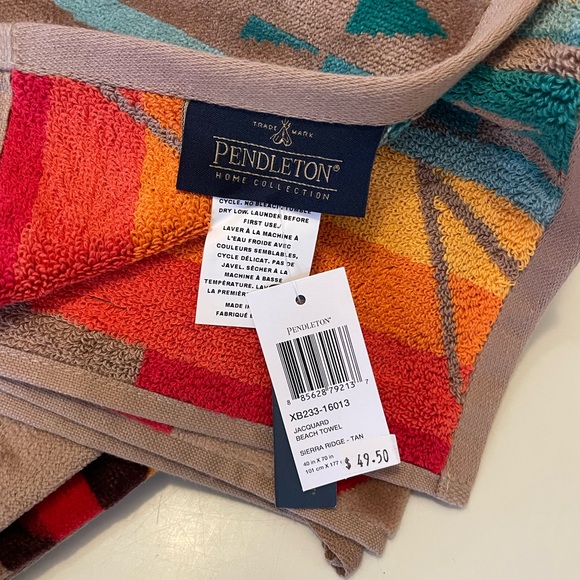 Pendleton Beach Towel - Picture 3 of 3